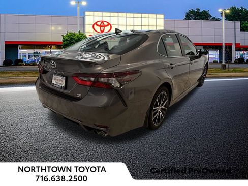 Used 2023 Toyota Camry SE w/ Cold Weather Package AWD/4WD image 13