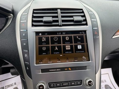 Used 2019 Lincoln MKZ Reserve FWD image 34