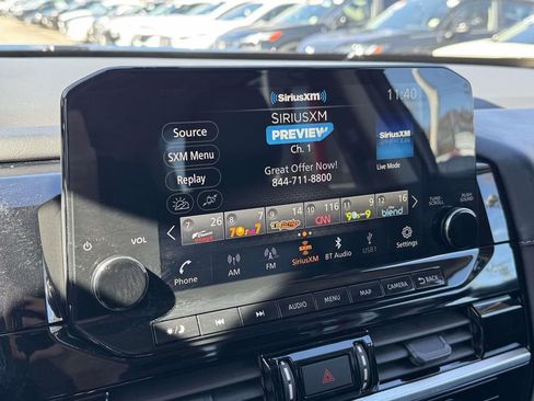 Used 2025 Nissan Pathfinder SL w/ SL Premium Package image 25