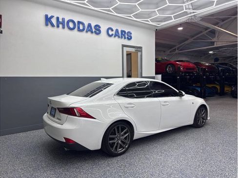 Used 2016 Lexus IS 200t w/ F Sport Package RWD image 7