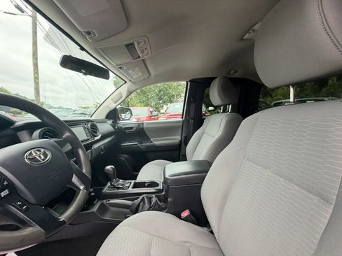 Used 2016 Toyota Tacoma SR RWD image 12