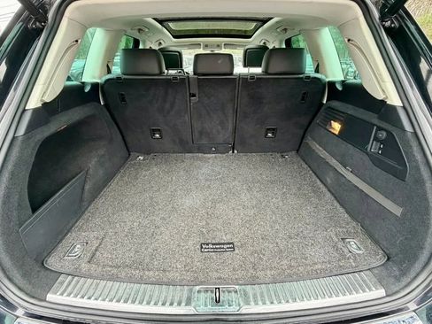 Used 2016 Volkswagen Touareg TDI AWD/4WD image 15