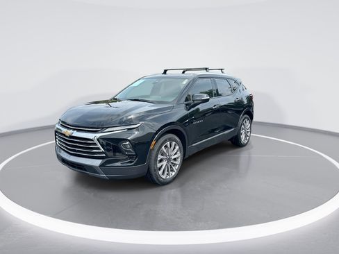 Used 2023 Chevrolet Blazer Premier w/ Driver Confidence II Package FWD image 5