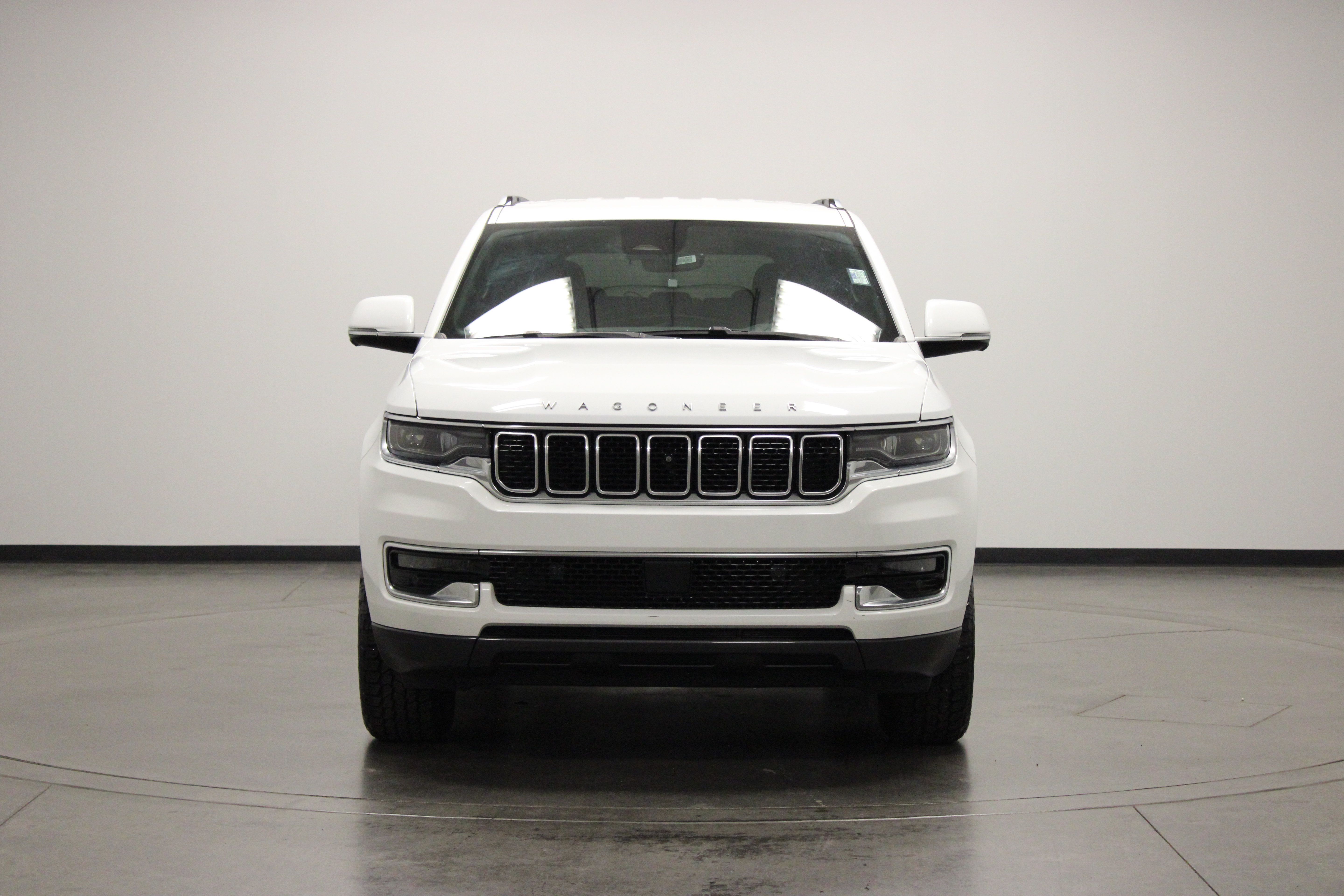 Used 2022 Jeep Wagoneer Series I w/ Convenience Group I RWD image 3
