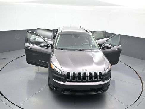 Used 2015 Jeep Cherokee Latitude AWD/4WD image 44
