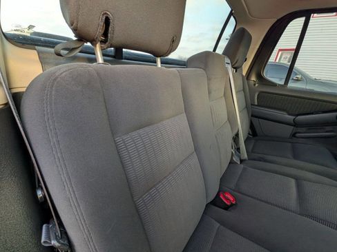 Used 2010 Ford Explorer Sport Trac XLT image 27