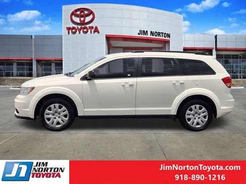 Used 2018 Dodge Journey SE w/ Popular Equipment Group FWD image 5
