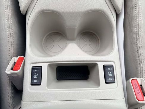 Used 2022 Nissan Rogue Sport SV image 25