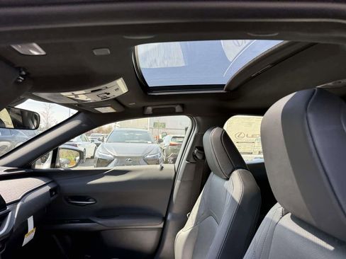 Used 2026 Lexus UX 300h AWD image 16