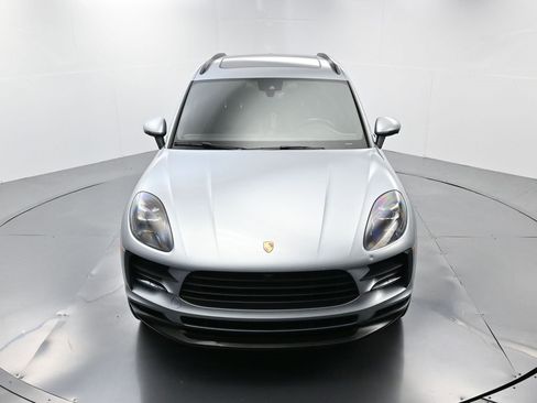Certified 2021 Porsche Macan image 42