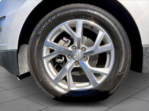 Used 2019 Chevrolet Equinox Premier image 10