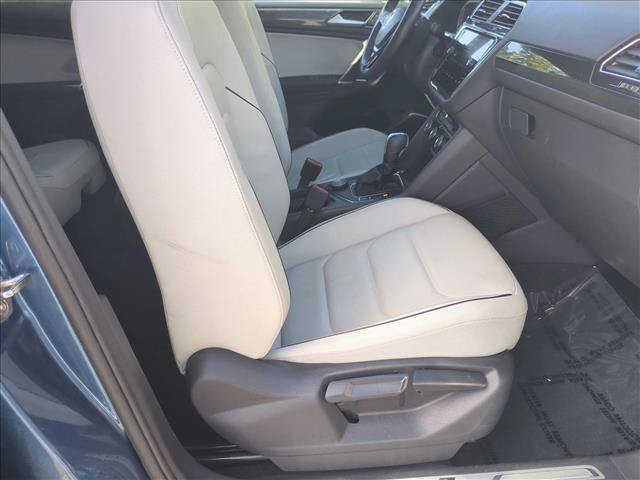 Used 2020 Volkswagen Tiguan SEL Premium R-Line AWD/4WD image 21