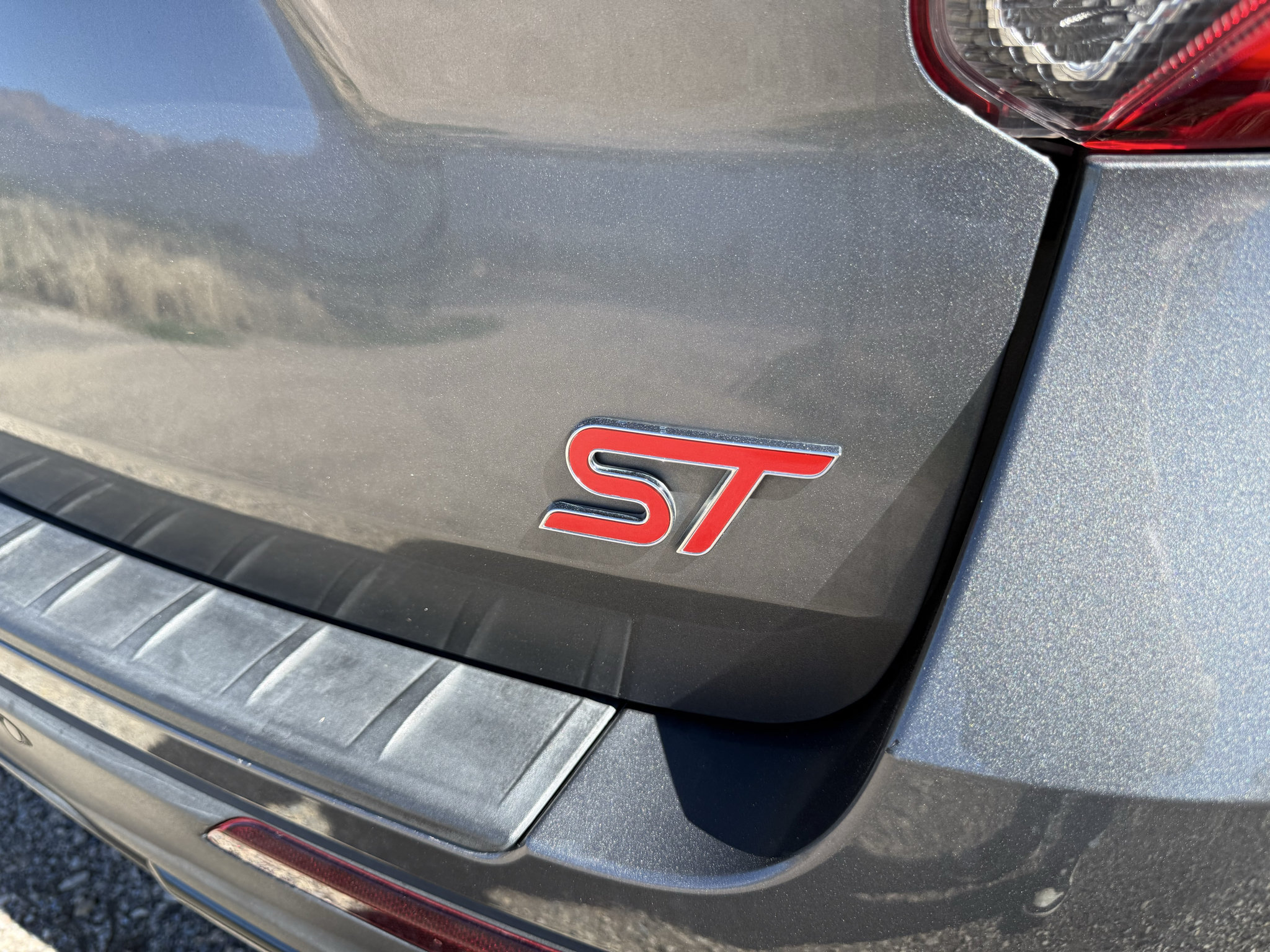 Used 2023 Ford Explorer ST w/ Equipment Group 401A AWD/4WD image 11