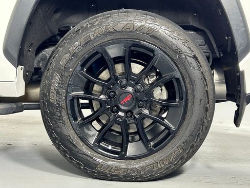 Used 2024 Toyota Sequoia Limited image 43