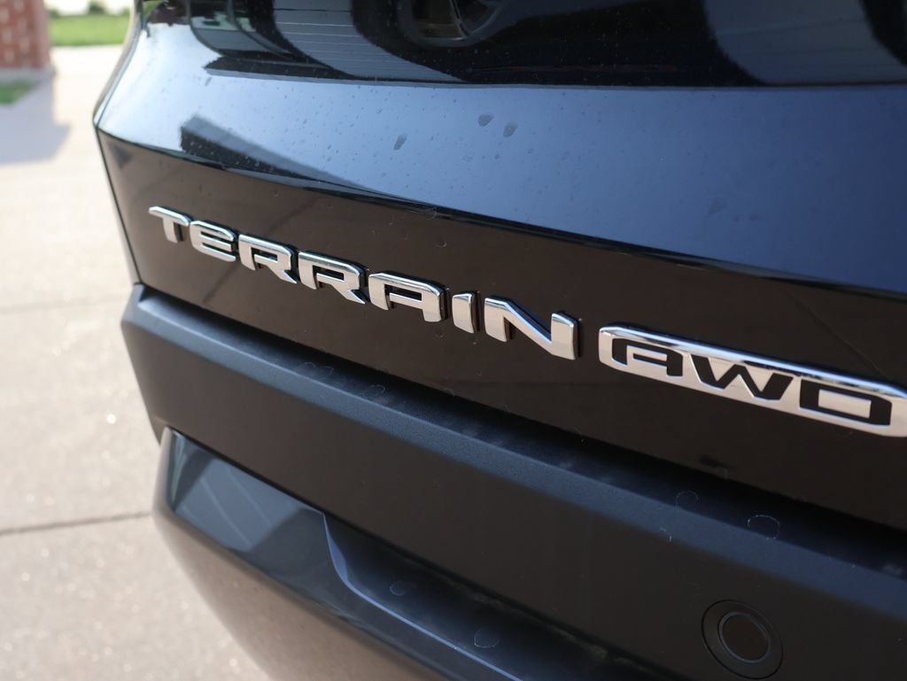 New 2027 GMC Terrain Elevation AWD/4WD image 15