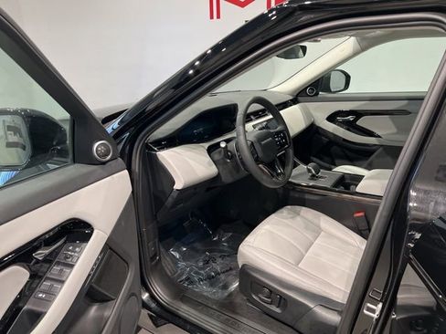 Used 2025 Land Rover Range Rover Evoque S AWD/4WD image 19