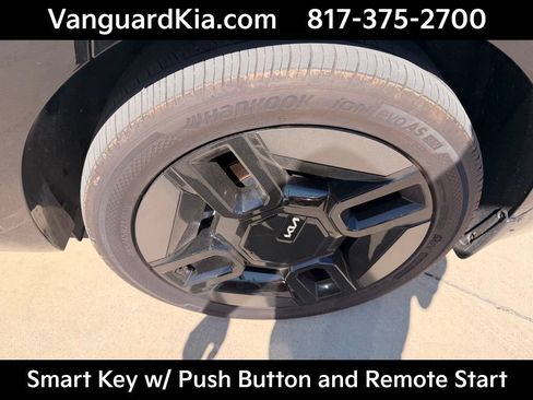 Used 2024 Kia EV9 GT-Line AWD/4WD image 9