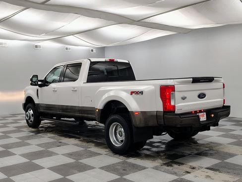 Used 2017 Ford F350 King Ranch w/ FX4 Off-Road Package image 9