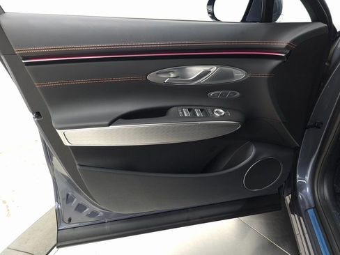 New 2026 Genesis GV70 2.5T Sport Prestige AWD/4WD image 10