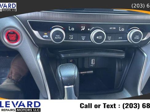 Used 2018 Honda Accord LX image 17