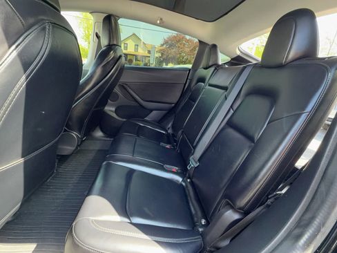 Used 2022 Tesla Model Y Performance AWD/4WD image 14