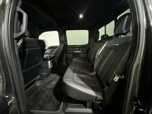 Used 2020 Ford F450 Platinum w/ FX4 Off-Road Package AWD/4WD image 17