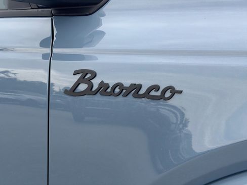 Used 2023 Ford Bronco Outer Banks AWD/4WD image 45