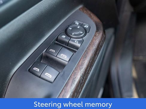 Used 2021 GMC Acadia Denali w/ Denali Ultimate Package image 18