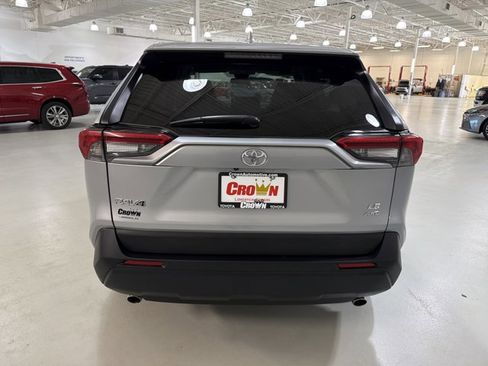 Used 2025 Toyota RAV4 LE image 7