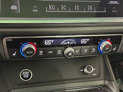 Used 2025 Audi Q3 2.0T Premium w/ Convenience Package image 19