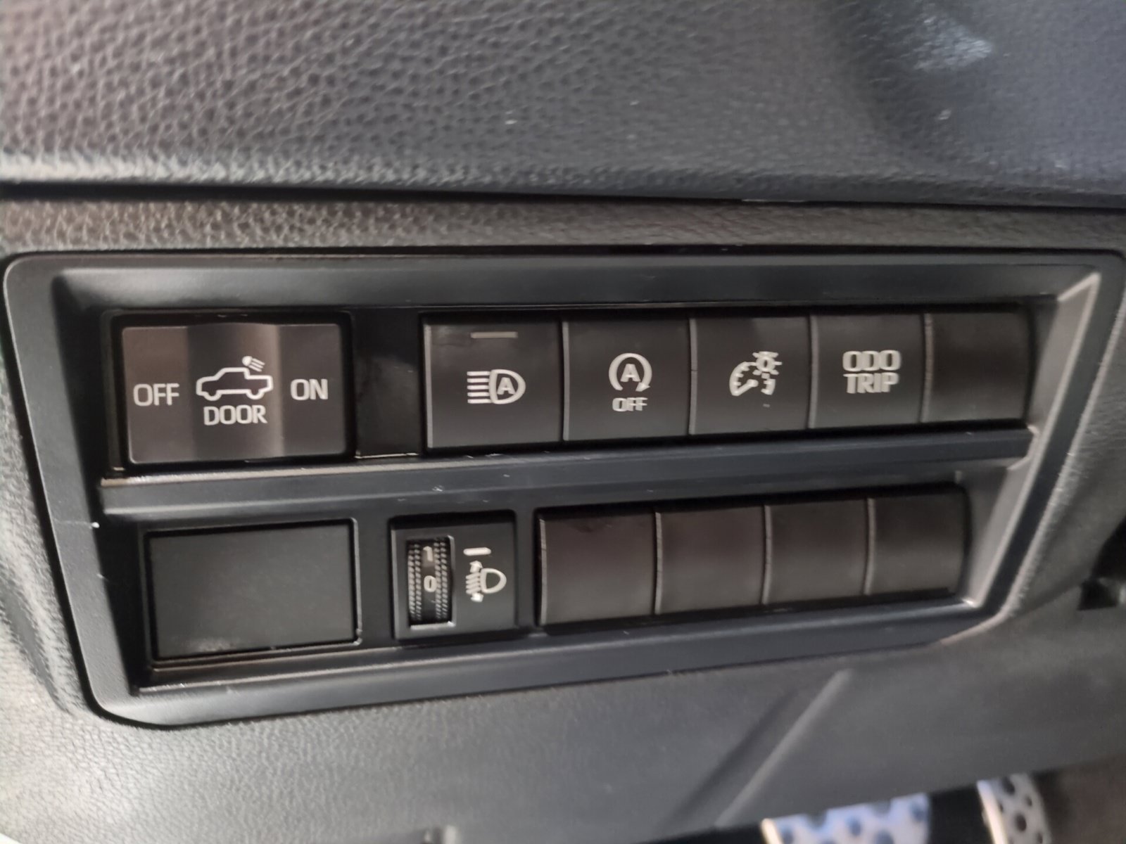 Used 2024 Toyota Tundra SR5 w/ TRD Off-Road Package AWD/4WD image 19