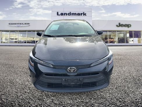 Used 2024 Toyota Corolla LE FWD image 1