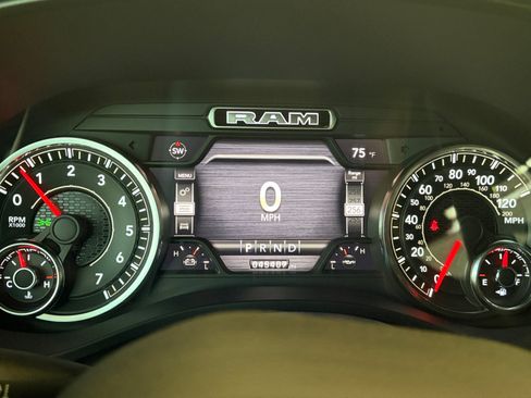 Used 2021 RAM 1500 Big Horn w/ Built-to-serve Edition AWD/4WD image 21