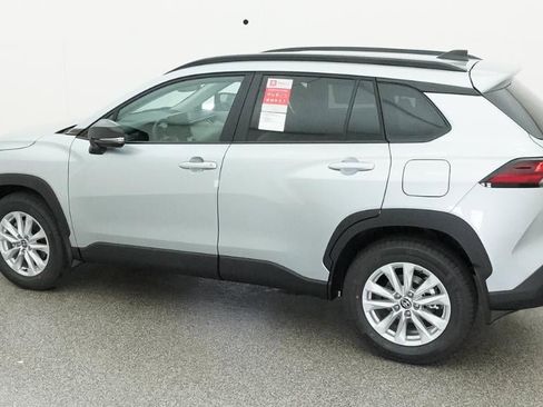 New 2026 Toyota Corolla Cross LE image 4