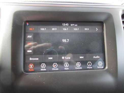 Used 2019 Jeep Cherokee Latitude image 28