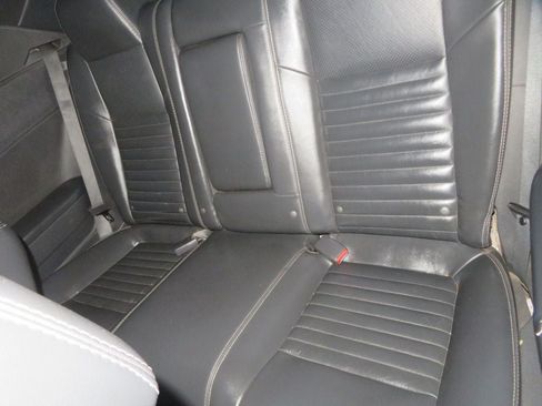 Used 2010 Dodge Challenger R/T RWD image 20