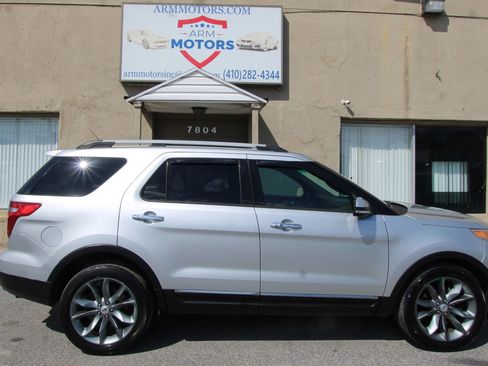 Used 2014 Ford Explorer Limited w/ Equipment Group 301A AWD/4WD image 4