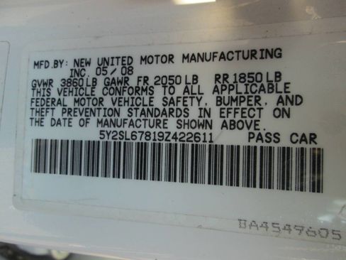 Used 2009 Pontiac Vibe image 31