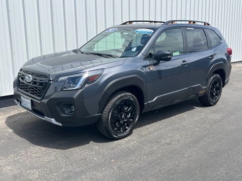 Used 2025 Subaru Forester Wilderness w/ Wilderness Package AWD/4WD image 1