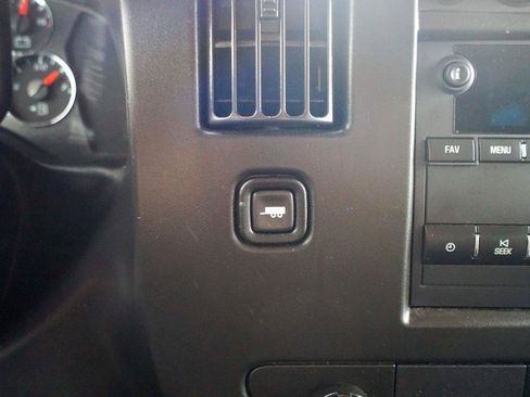 Used 2020 Chevrolet Express 3500 LT w/ LT Preferred Equipment Group RWD image 16