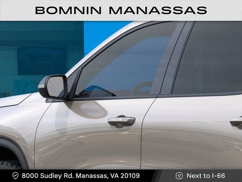 New 2026 Chevrolet Traverse Z71 w/ Enhanced Driving Package AWD/4WD image 12