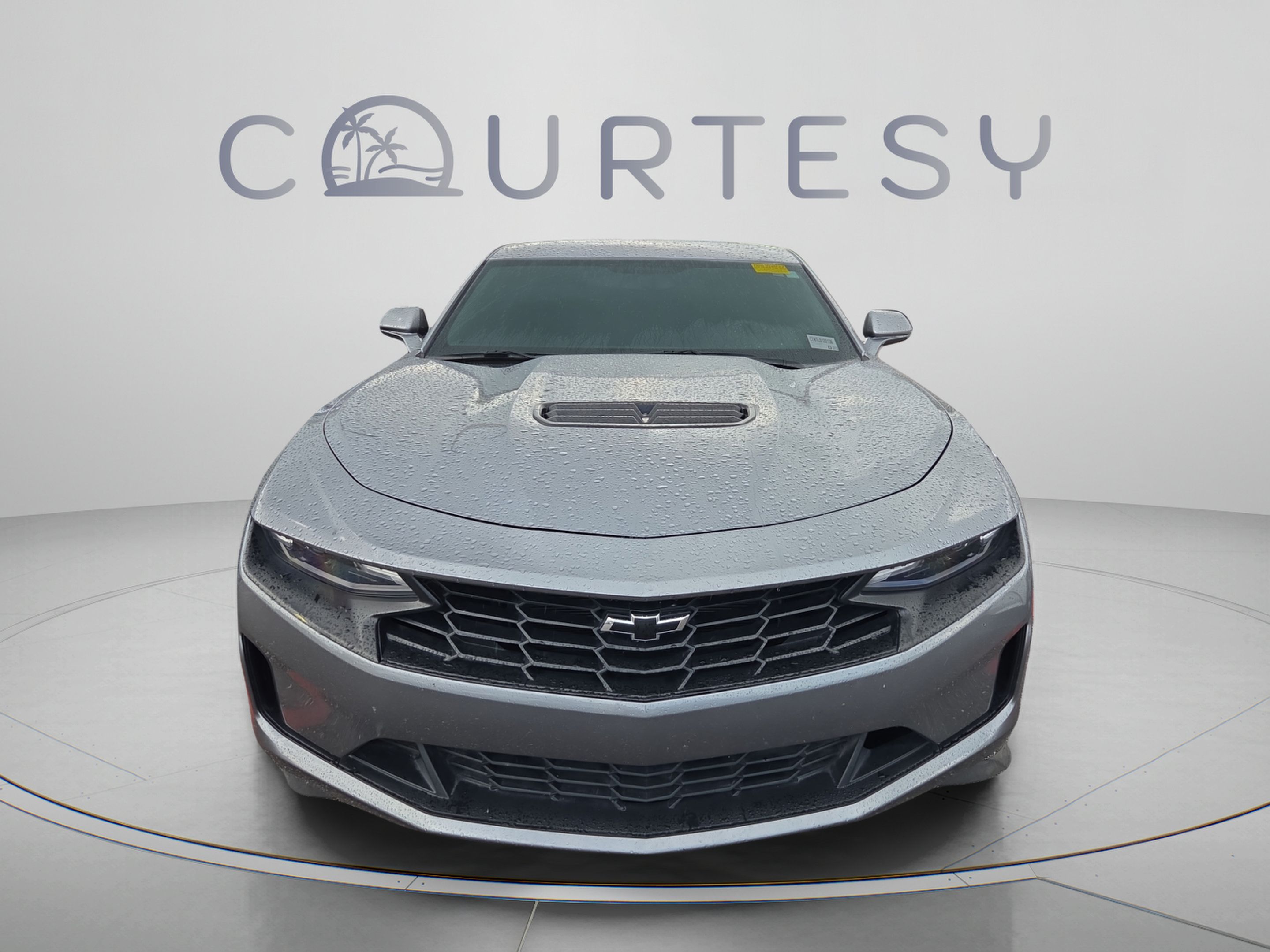 Used 2020 Chevrolet Camaro LT RWD image 4