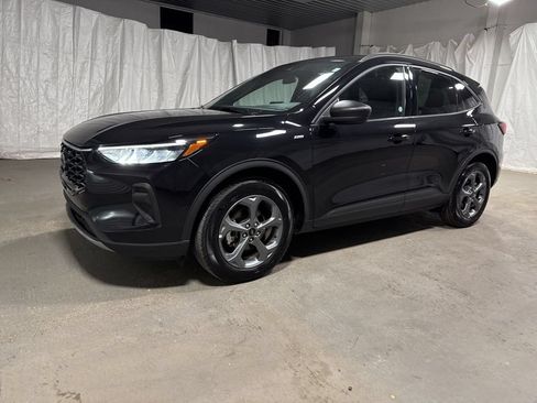 Used 2025 Ford Escape ST-Line FWD image 3