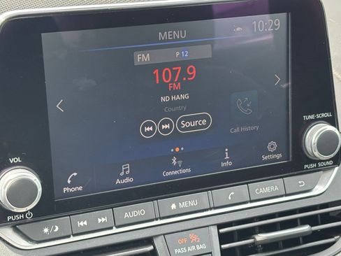 Used 2025 Nissan Altima 2.5 SV FWD image 20