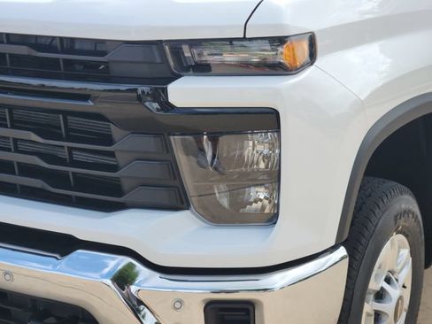 New 2026 Chevrolet Silverado 2500 W/T w/ WT/CX Safety Package AWD/4WD image 17