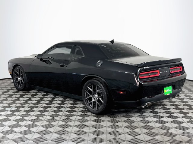 Used 2016 Dodge Challenger R/T Scat Pack w/ Leather Interior Group RWD image 6