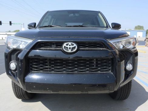 Used 2016 Toyota 4Runner SR5 Premium image 9