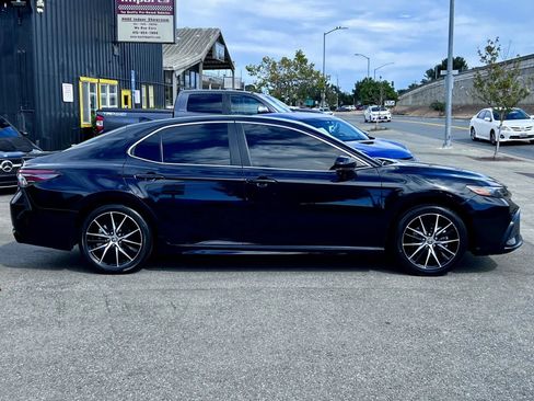 Used 2024 Toyota Camry SE FWD image 5