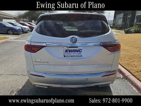 Used 2023 Buick Enclave Premium image 4