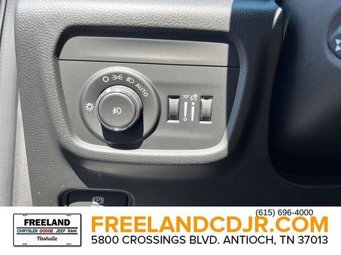 New 2025 Jeep Grand Cherokee L Summit w/ Advanced Protech Group IV image 20